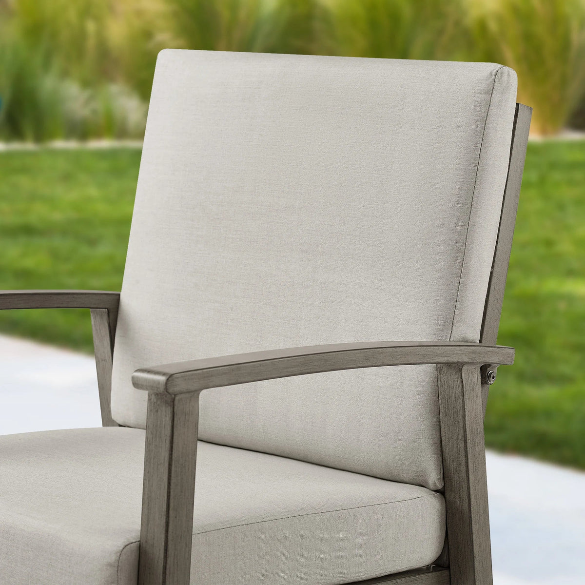 Peak Home Amario Round Outdoor Dining Set with Fixed Chair and Lazy Susan