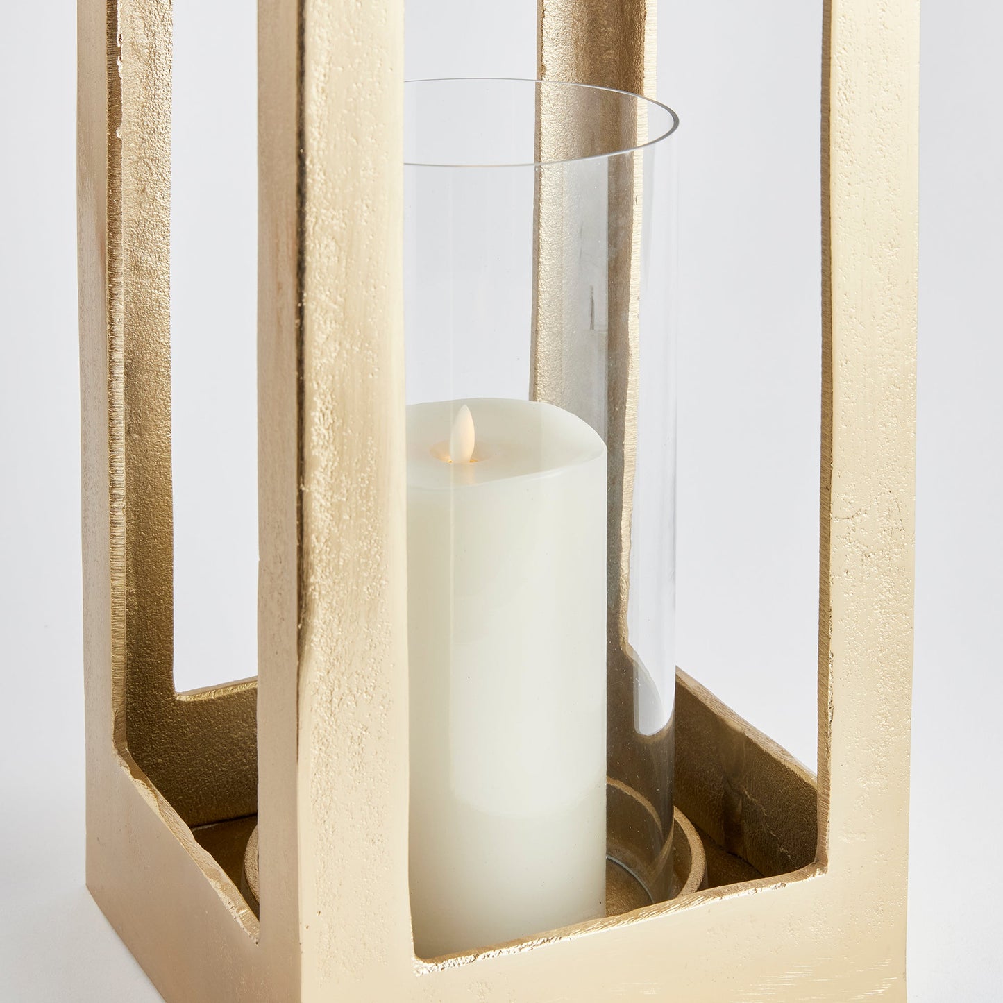 Isabella Lantern, Large