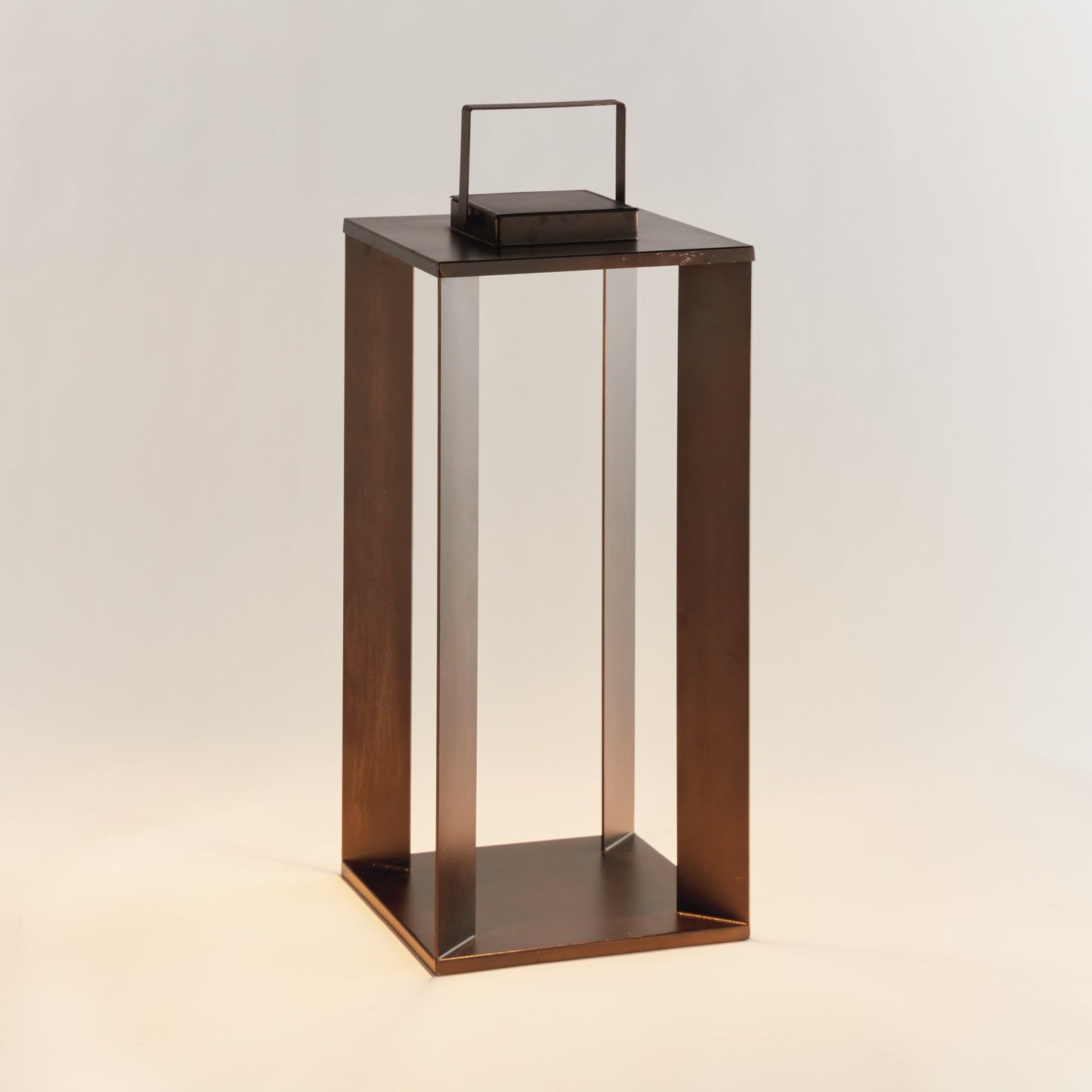 Hanley Solar LED Lantern 24"- Bronze