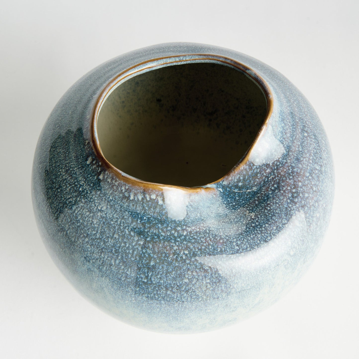Veronica Vase, Medium
