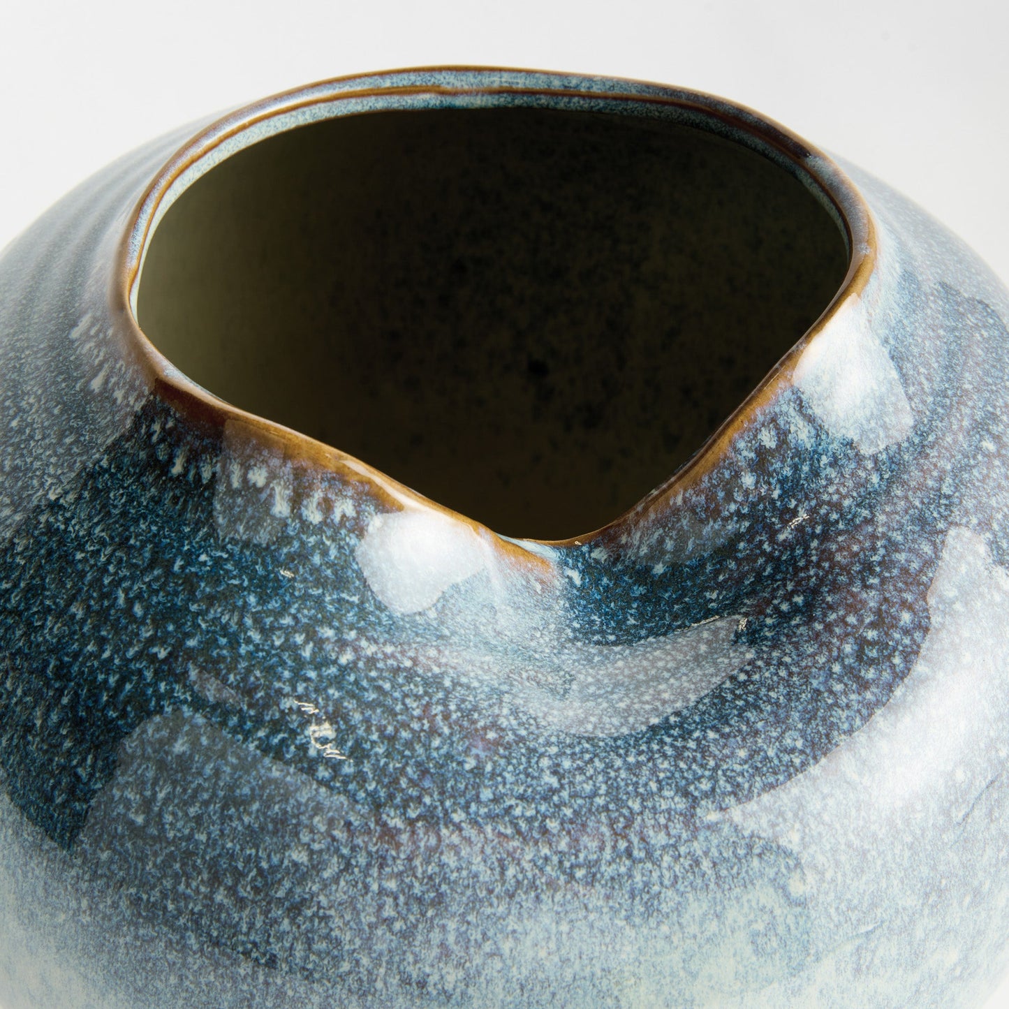 Veronica Vase, Medium