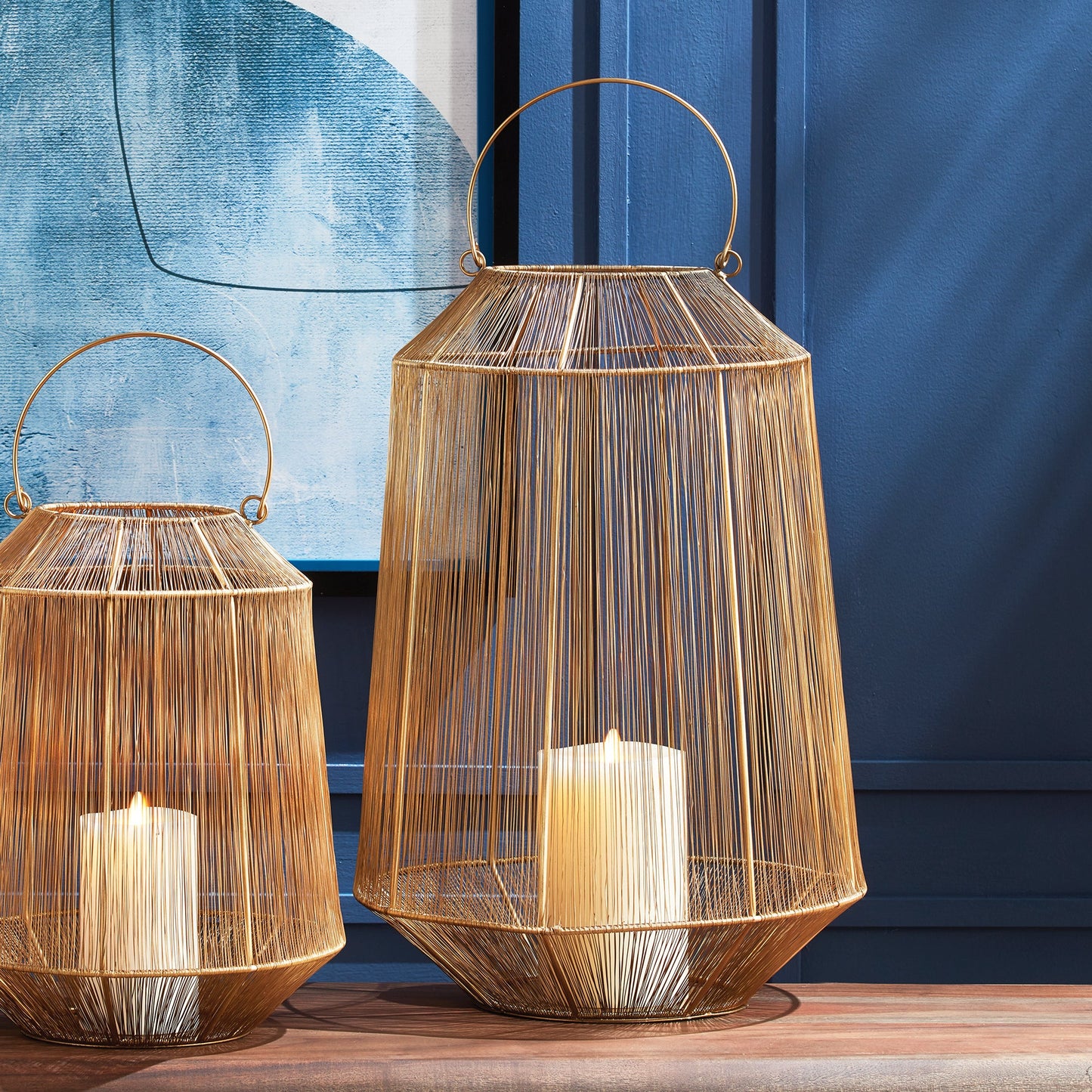 Elwin Lantern, Large