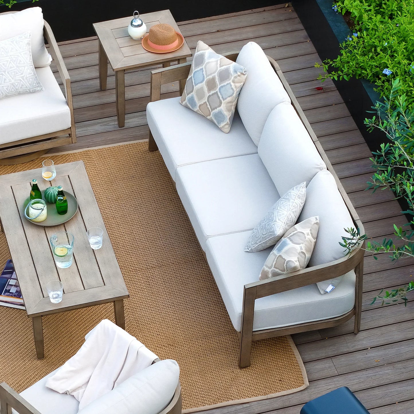 PEAKHOME Harmonti Modern Outdoor Sofa With Cushions