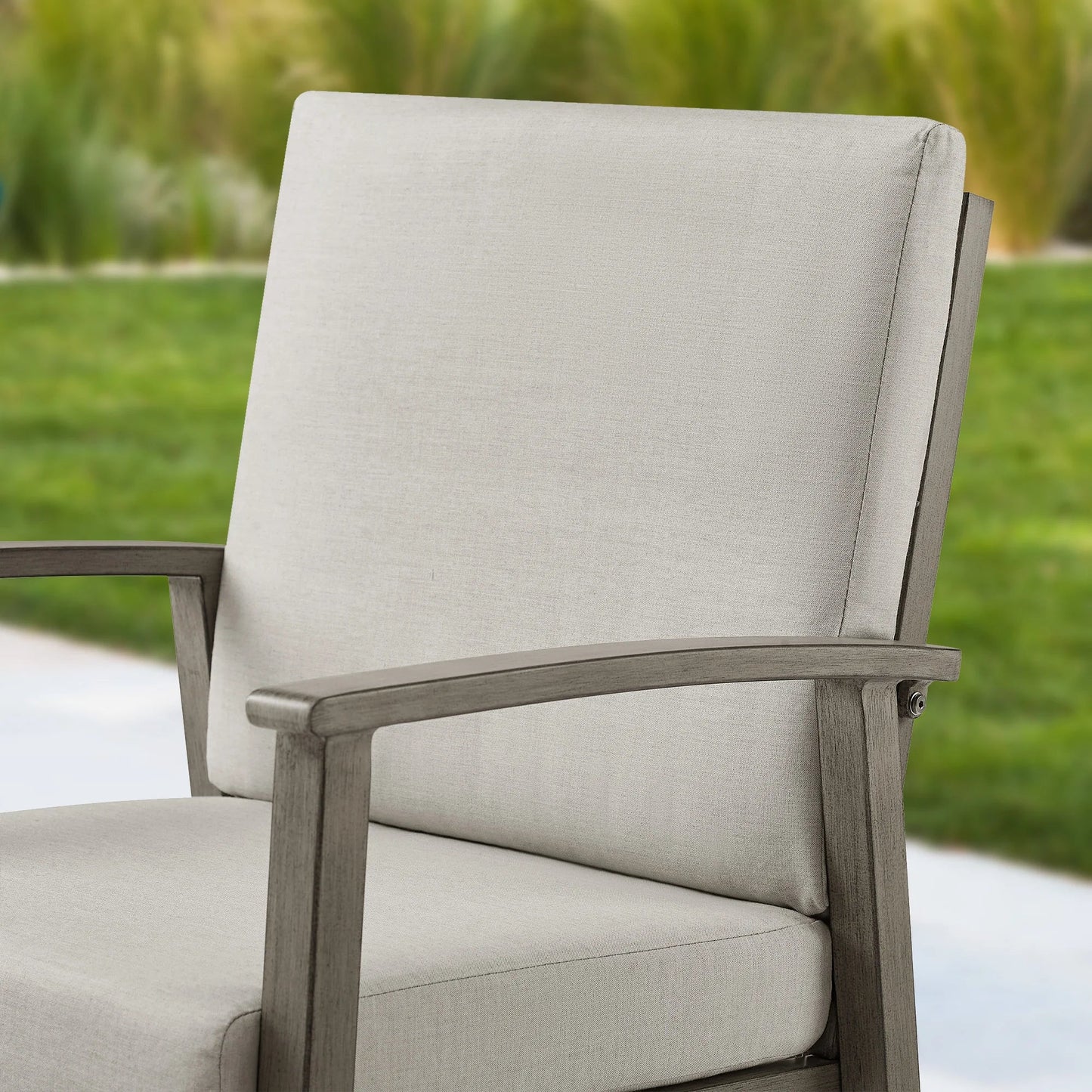Peak Home Amario Round Outdoor Dining Set with Fixed Chair and Lazy Susan