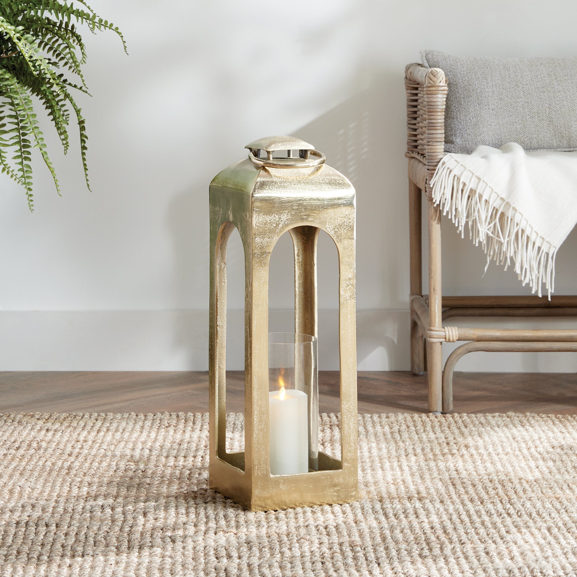 Isabella Lantern, Large