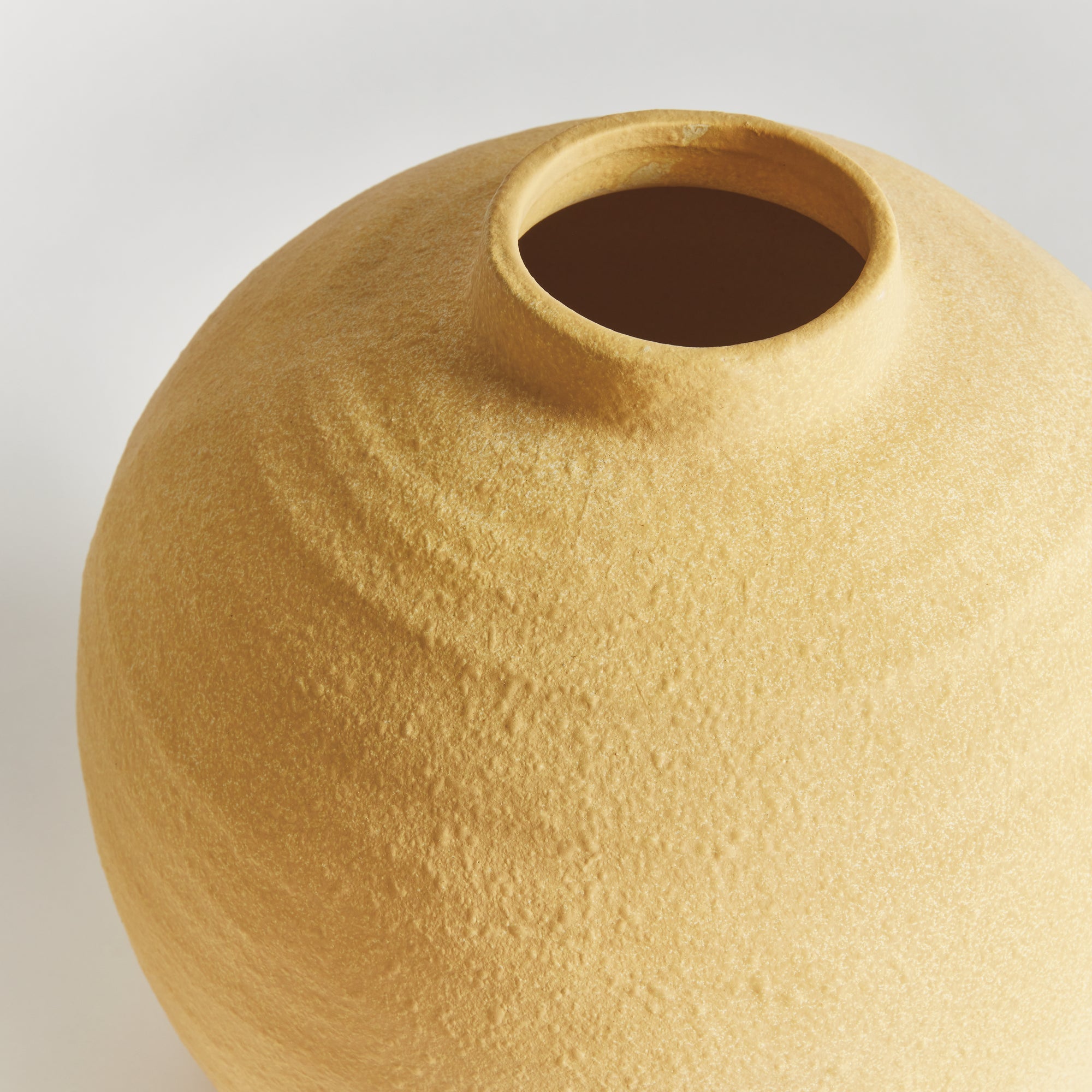 Verona Round Vase