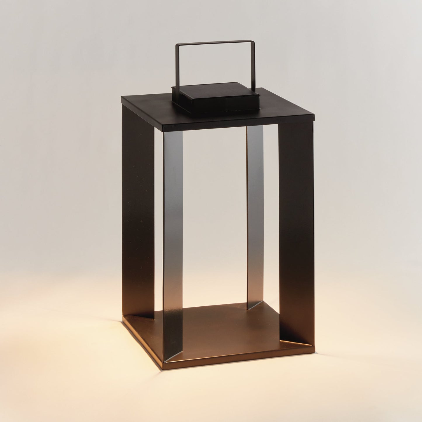 Hanley Solar LED Lantern 18"
