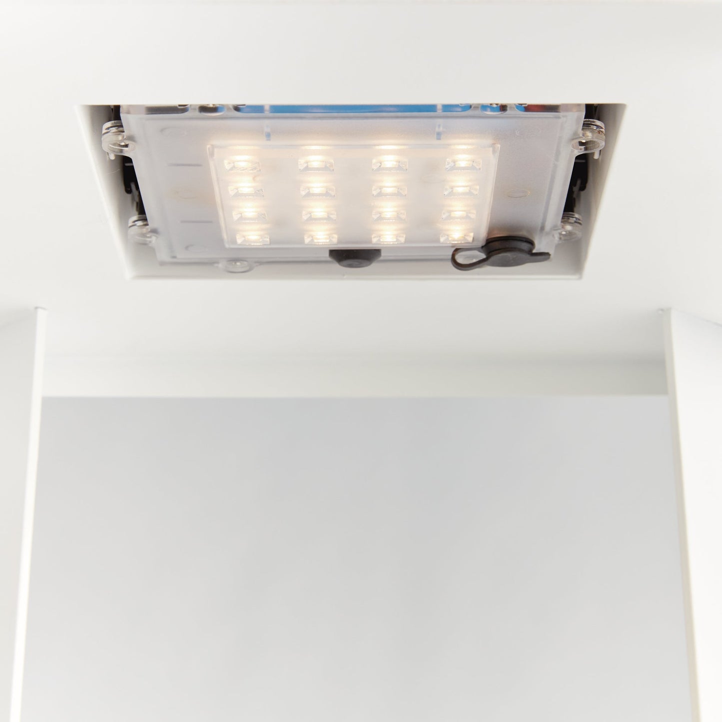 Hanley Solar LED Lantern 18"-White