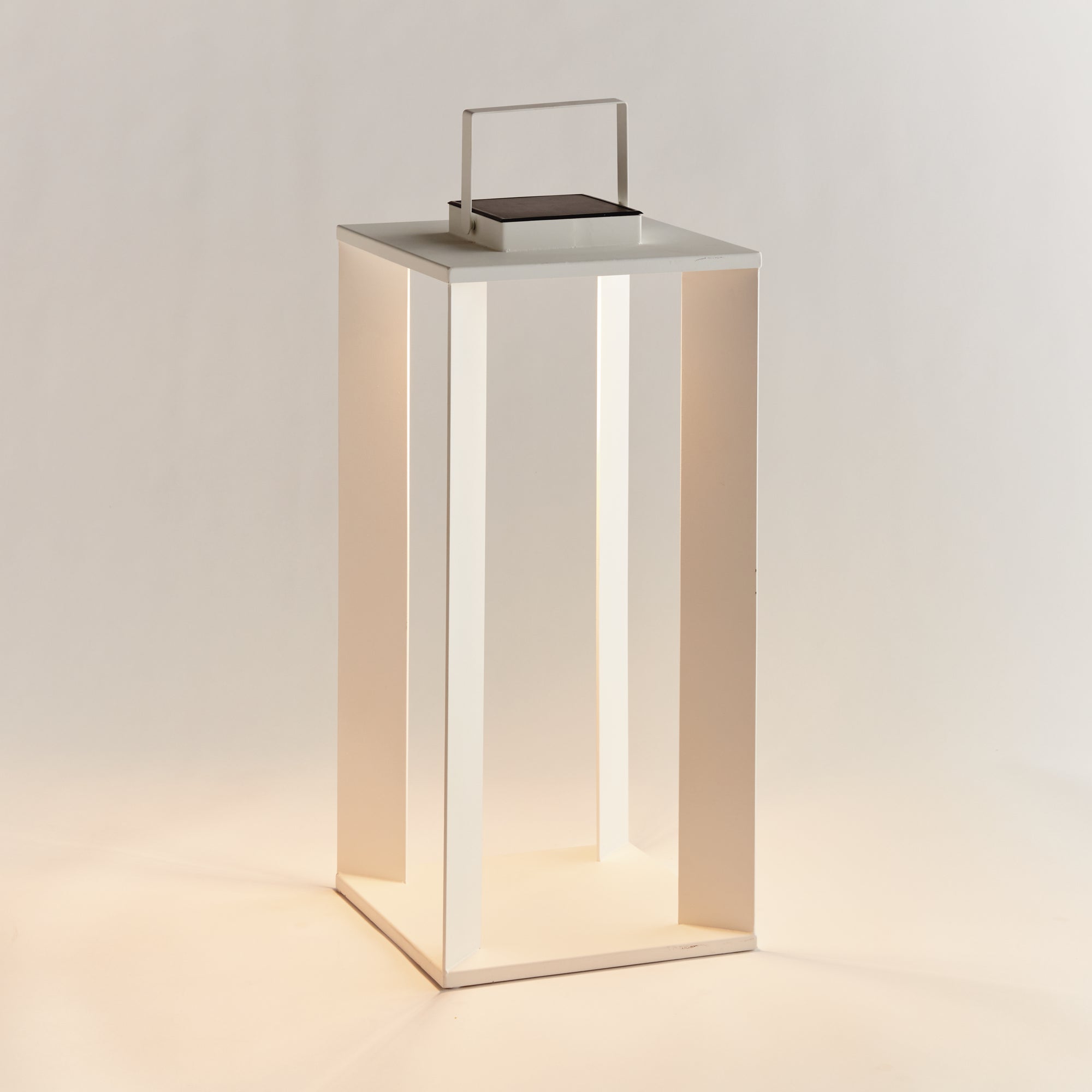 Hanley Solar LED Lantern 24"- White