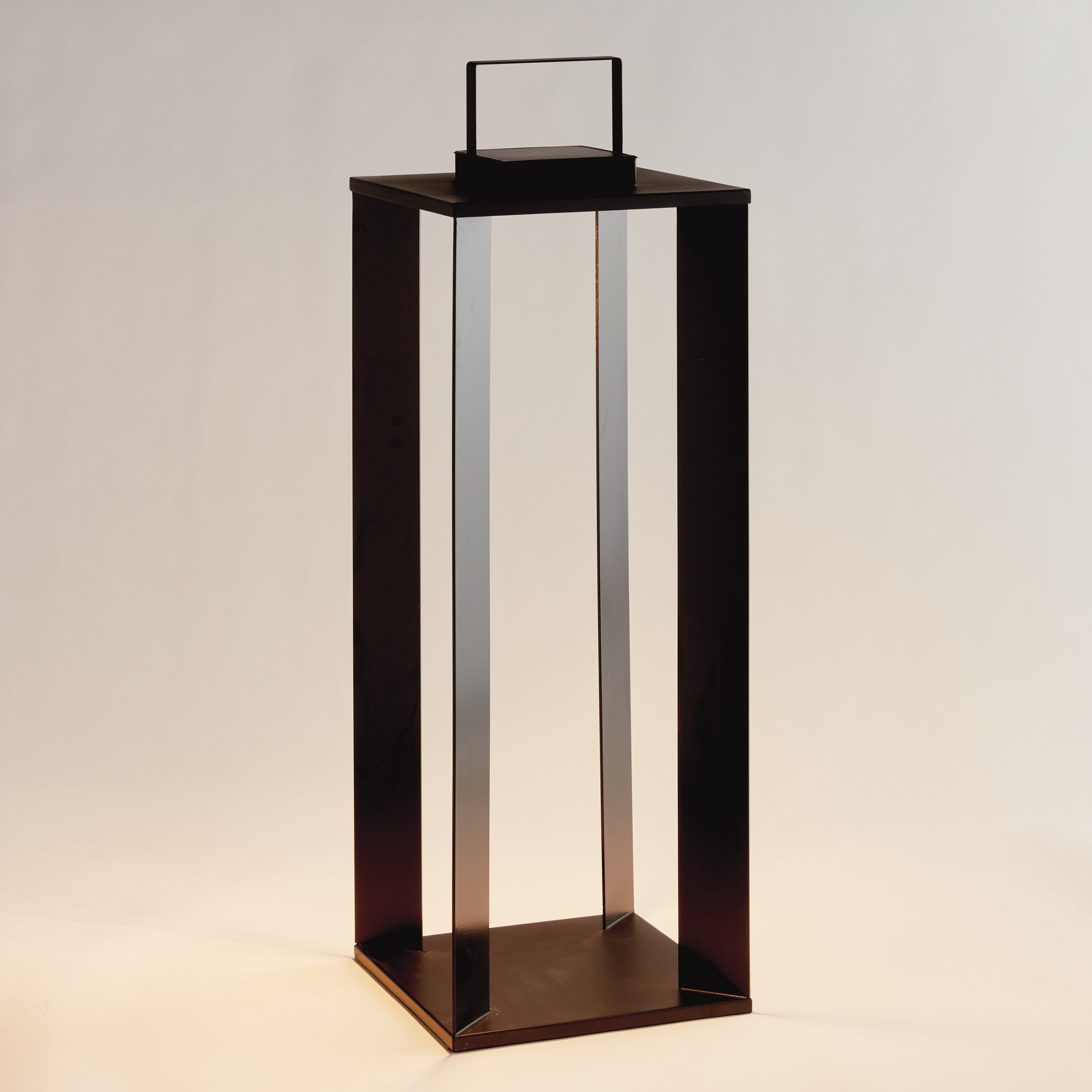 Hanley Solar LED Lantern 30"