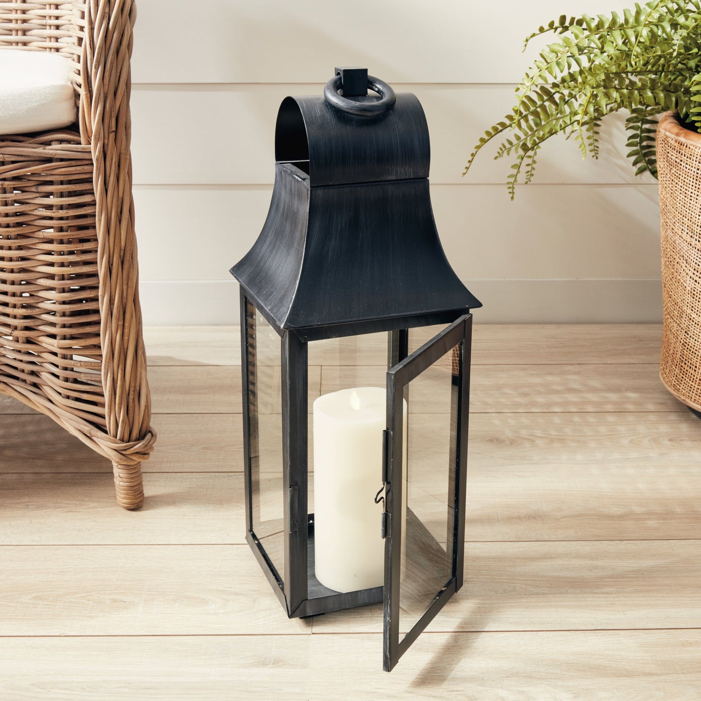 Geneva Outdoor Lantern 21.5"
