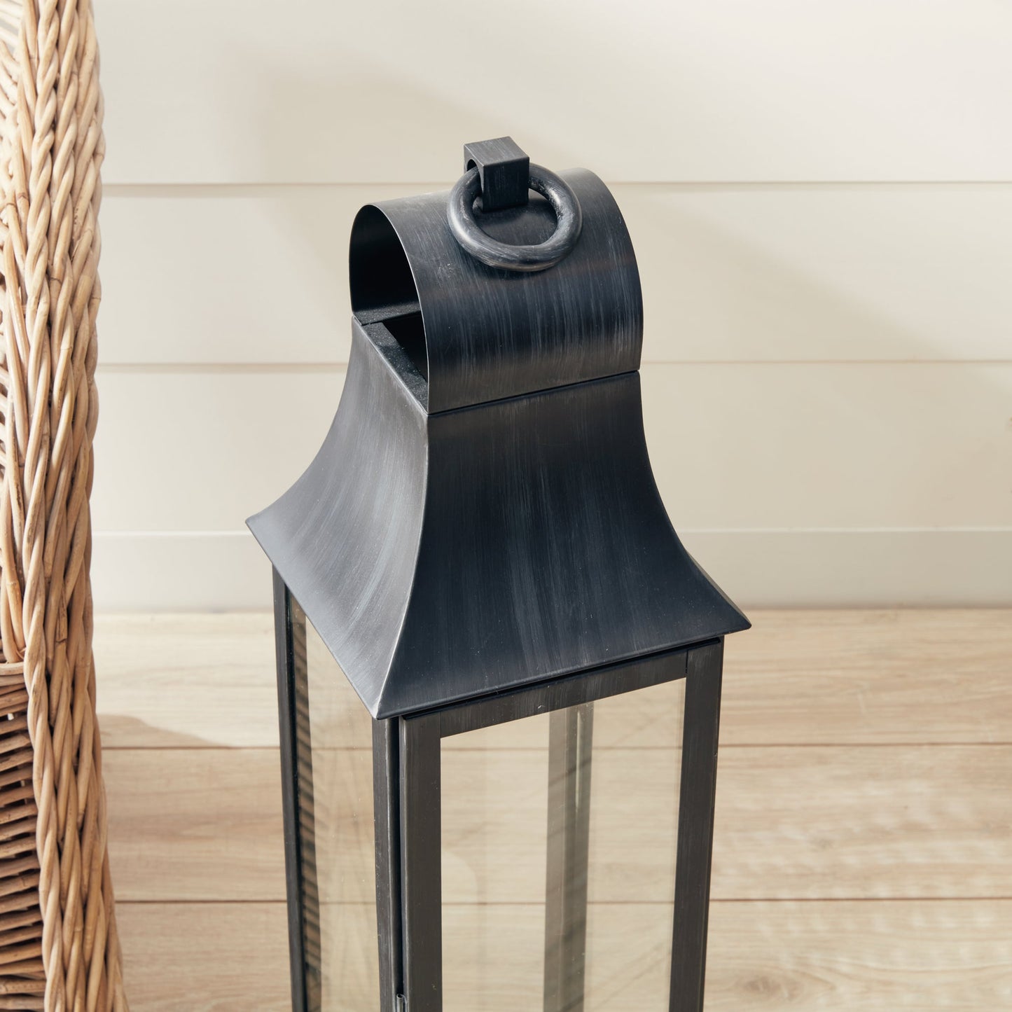 Geneva Outdoor Lantern 33"