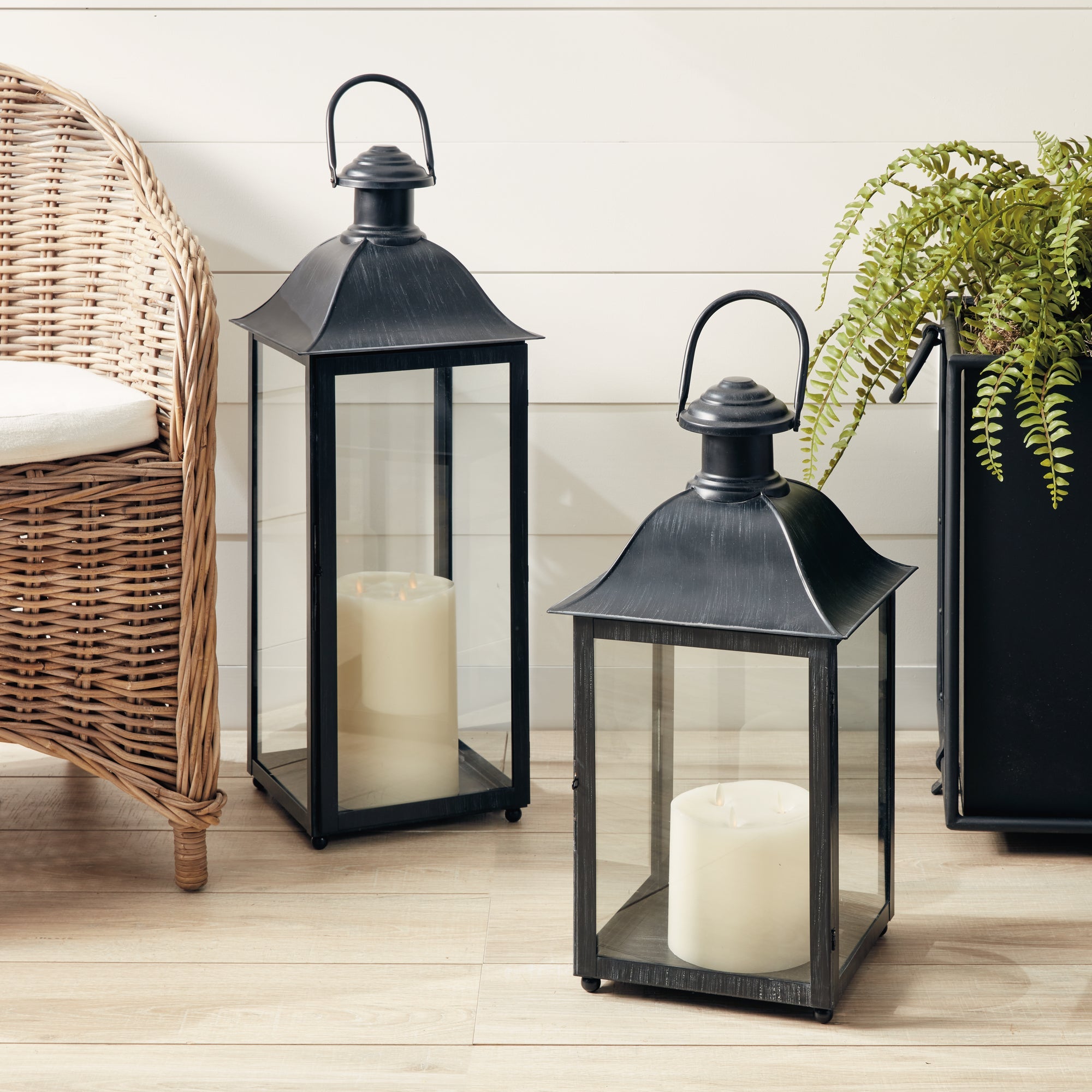 Coach House Outdoor Lantern 23"
