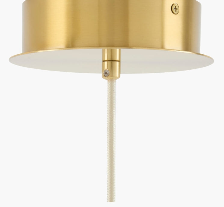 Alviora Pendant