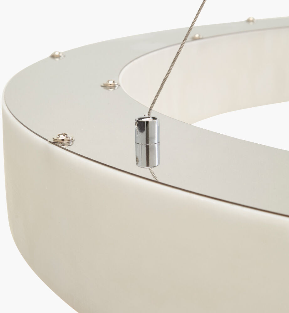 Alviora Pendant