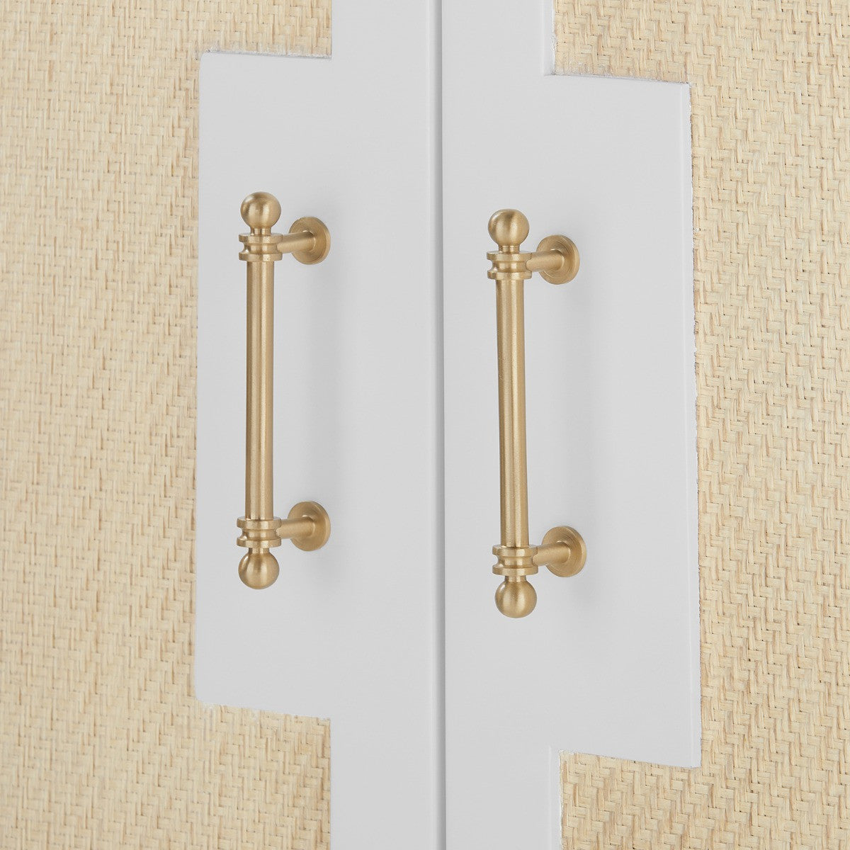 Astor Cabinet, Vanilla