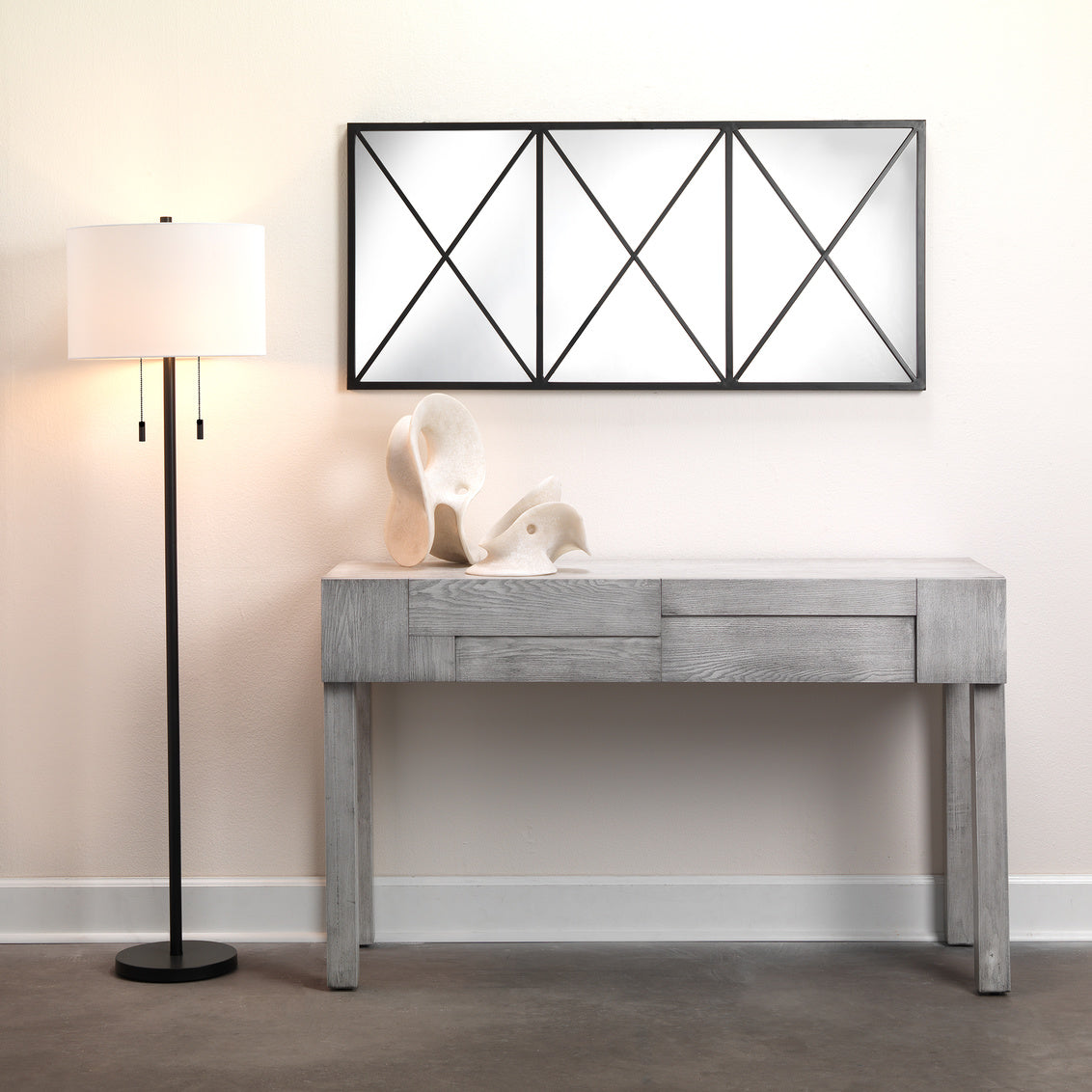Lincoln Floor Lamp- Black