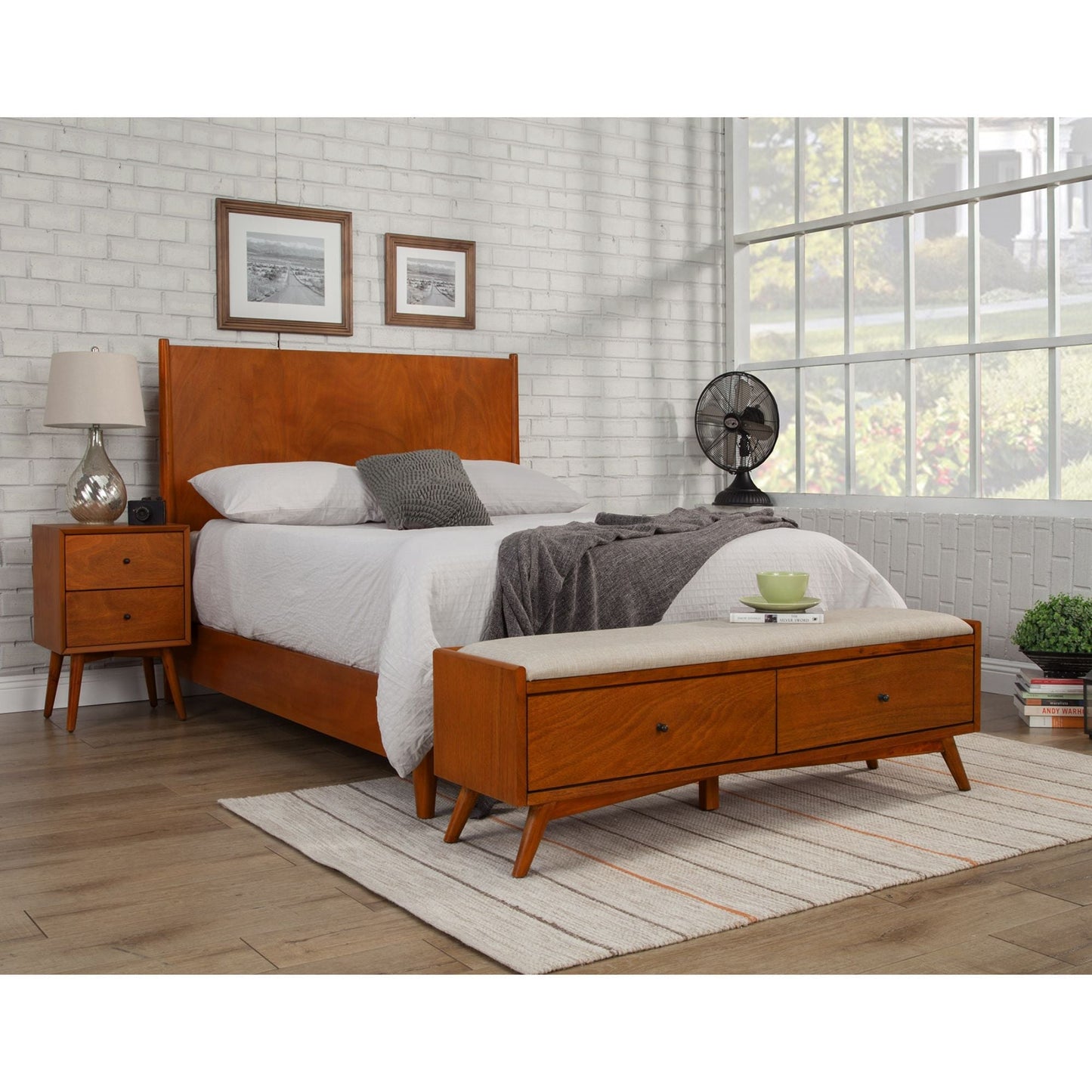 Flynn Bench, Chestnut