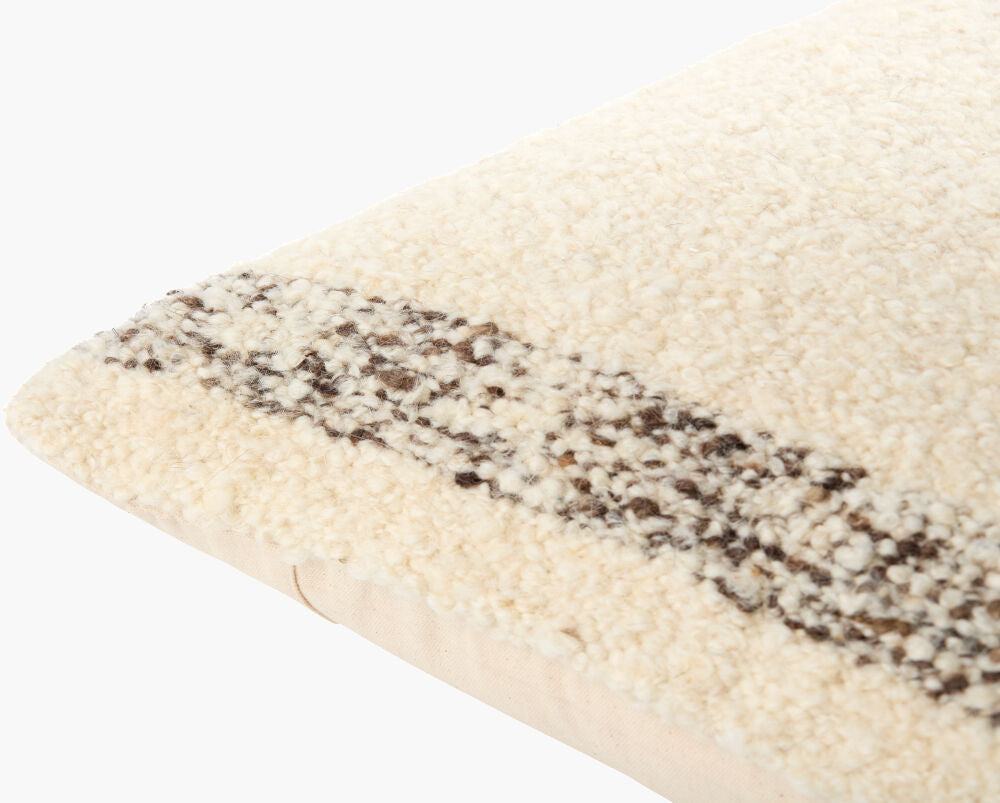 Kavre Pillow