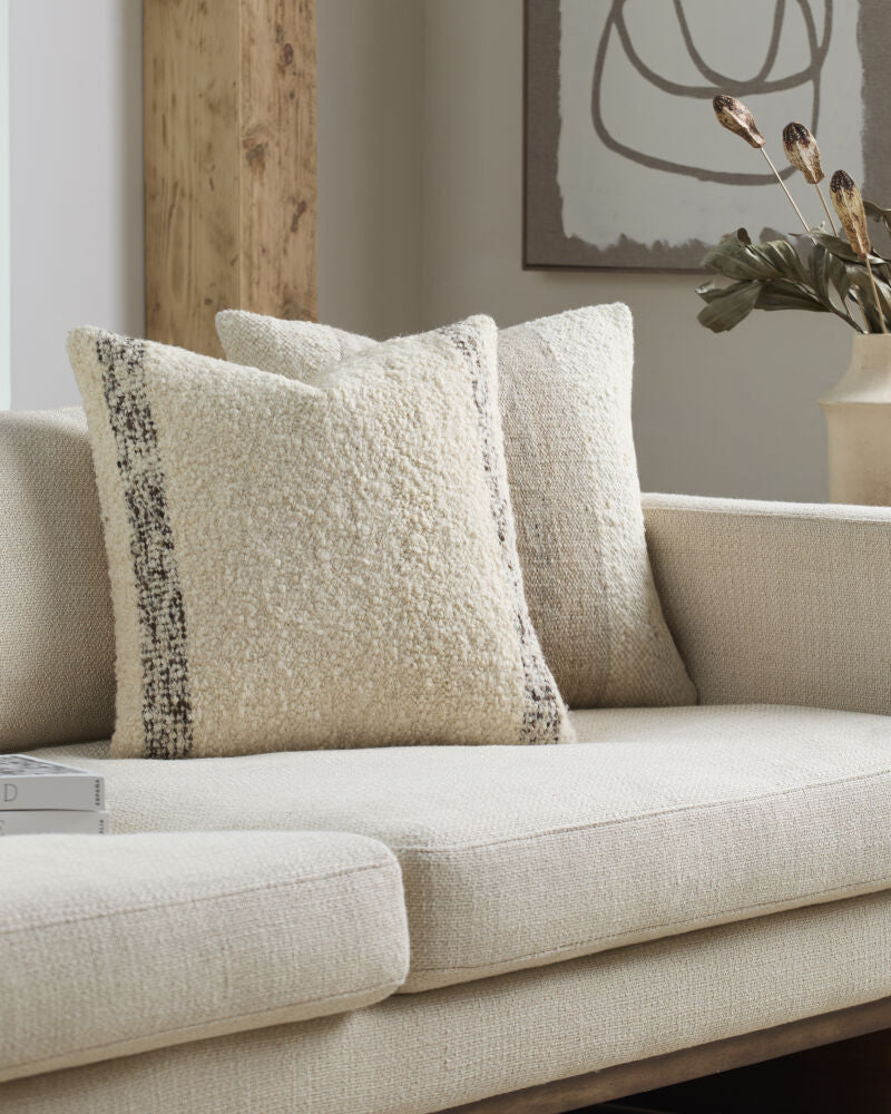 Kavre Pillow