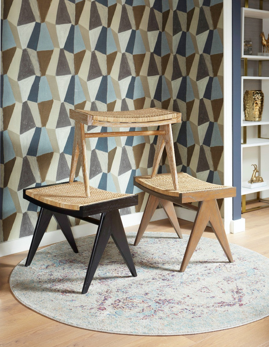 Nicola Stool, Natural