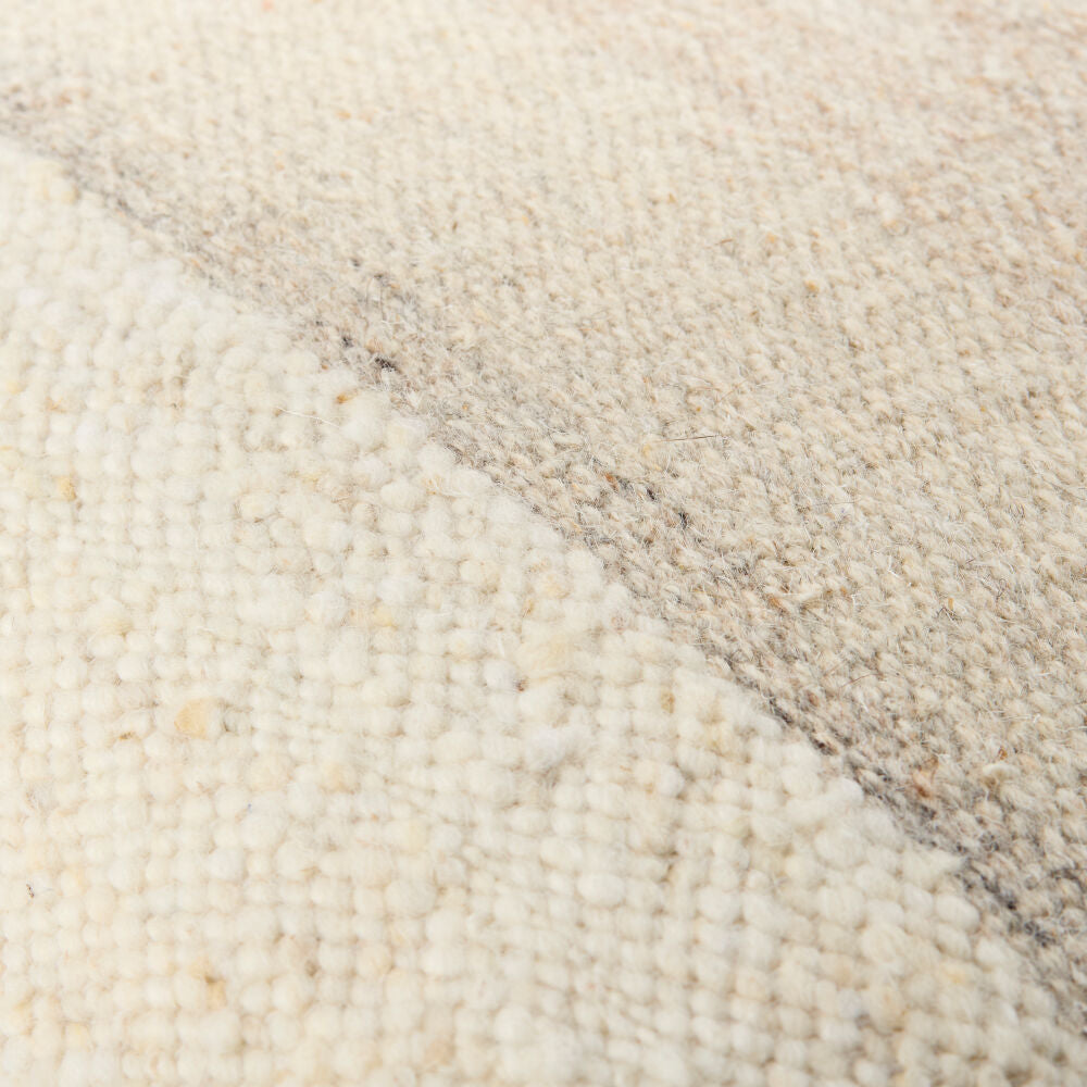 Ruvra Pillow
