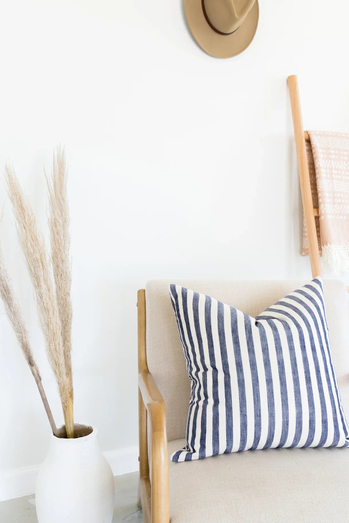 VERONICA PILLOW